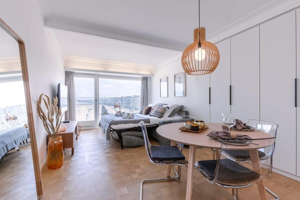Stunning Studio With Sea-View And Terrace Apartment Knokke-Heist Exterior photo